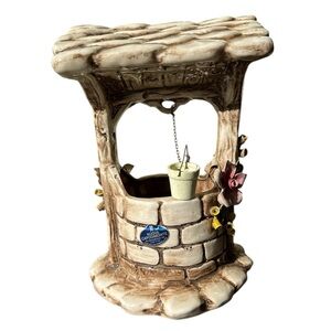 Vintage Italian Nuova Capodimonte Porcelain Wishing Well Figurine Statue
